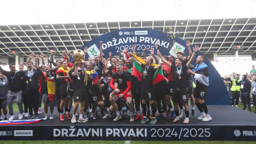 Olimpija z rekordno odškodnino za Makedonca Mitrovskega