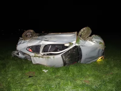 ﻿pijana voznica, nesreča, alkohol na cesti, avto