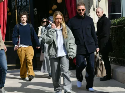 David Beckham, Victoria Beckham, Harper Beckham, Cruz in Jackie Apostel na dogodku v Parizu pred nekaj meseci. Foto: Profimedia