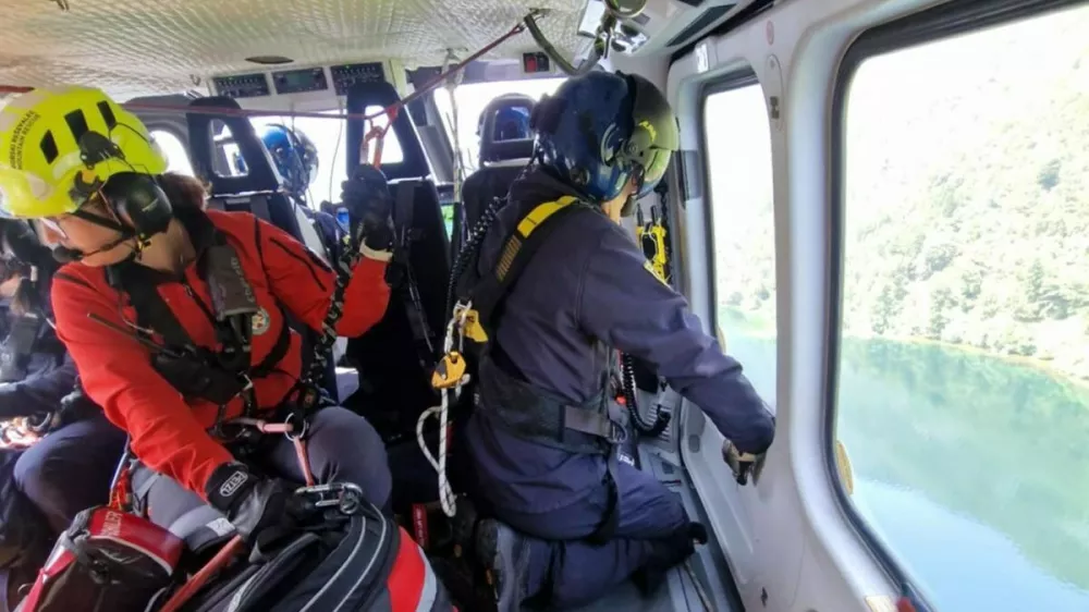 Gorska reševalca zveza Slovenije, gorski reševalci, reševanje, reševalci, nesreča, gore