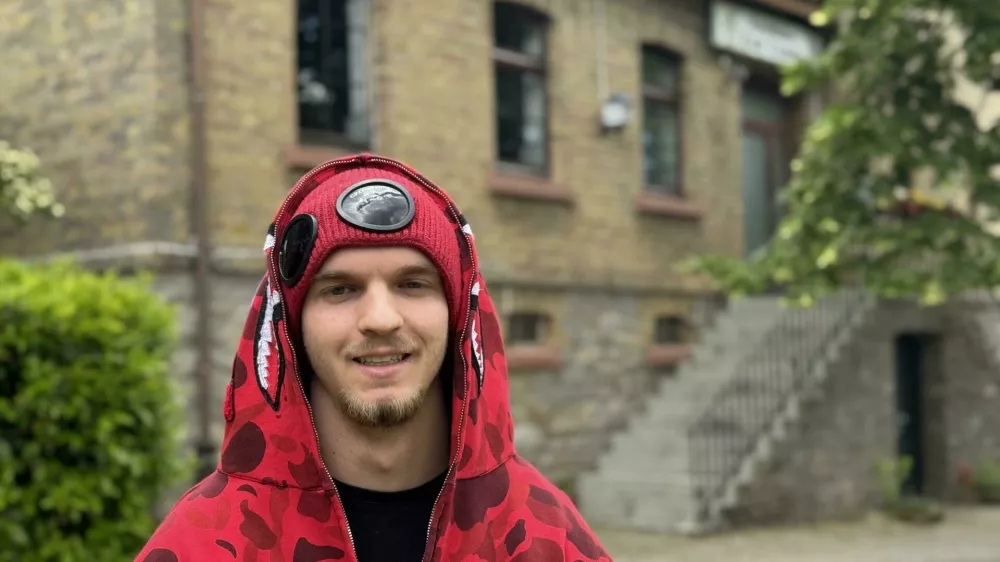 Tim Sieper ist Deutschlands jüngster Bürgermeister. Der inzwischen 19-Jährige wurde 2024 an der Spitze der Ortsgemeinde Eckenroth im Landkreis Bad Kreuznach in Rheinland-Pfalz gewählt. (zu dpa: «Mit 19: Tim Sieper ist Deutschlands jüngster Bürgermeister») +++ dpa-Bildfunk +++ / Foto: Philipp Rahn