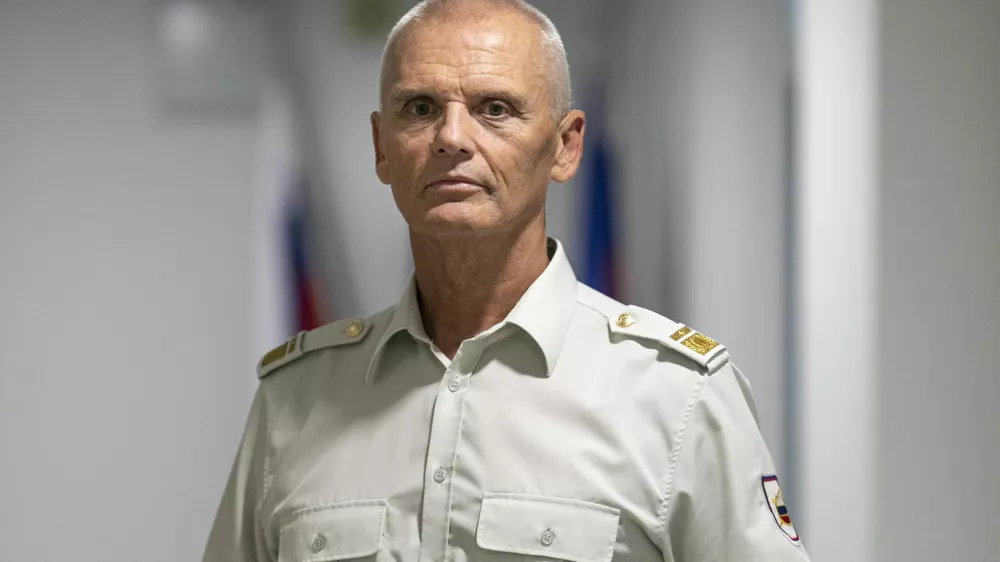 - 07.09.2020 - brigadir Robert Glava&scaron;, načelnik General&scaron;taba Slovenske vojske (G&Scaron;SV) OD 19. aprila 2020, //FOTO: Matjaž Ru&scaron;tOPOMBA: INTERVJU ZA OBJEKTIV 2020