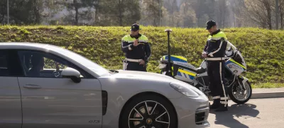 Vožnja z neprilagojeno hitrostjo: Ne gre za slogan, temveč fizikalno dejstvo