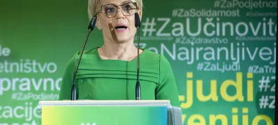 Brdo pri Kranju.Kongres stranke Nasa dezela, na kateri so predstavili volilni program ter kandidatke in kandidate za drzavnozborske volitve.Predsednica stranke Aleksandra Pivec.