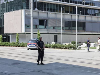 - 10.06.2025 - strelski pohod na šolo v avstrijskem Gradcu - streljanje, šola, psihične težave, otroci//FOTO: Jaka Gasar