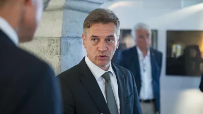 Ribnica, Skrabceva domacija.Pogovor Iskrivo in v zivo pred poletnim premorom z gostom predsednikom vlade Robertom Golobom.