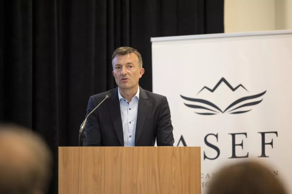 Jure Gašparič. državni sekretar. Ministrstvo za visoko šolstvo, znanost in inovacije 