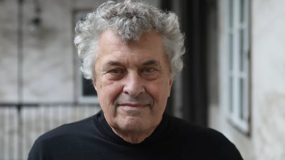 ﻿- 03.01.2022 - prof. Janez Koželj, arhitekt - ljubljanski podžupan za področje urbanizma, profesor za arhitekturo mesta in urbanistično planiranje na Fakulteti za arhitekturo in Biotehniški fakulteti v Ljubljani.//FOTO: Tomaž SkaleOPOMBA: DNEVNIKOV OBJEKTIV 2022 -  / Foto: Tomaž Skale