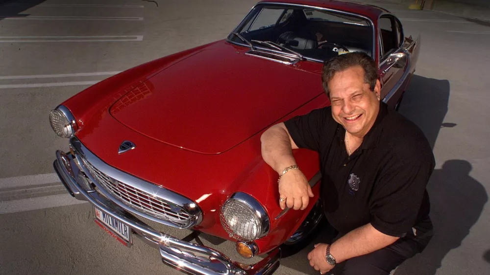 Irvin Gordon je svojega volva P1800S vozil od leta 1966 do svoje smrti leta 2018 in v tem obdobju z njim prevozil skoraj pet milijonov kilometrov. / Foto: Getty Images