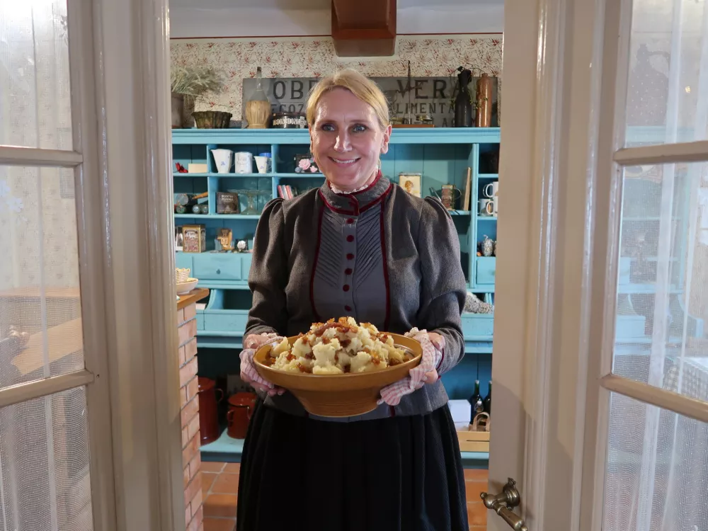 Domačija Pr Markotovih v Selščku (Nad Cerknico), Notranjska hiša, Nataša Mele, obnovljena domačija, priznanje Šole prenove / Foto: Nataša Bucik Ozebek