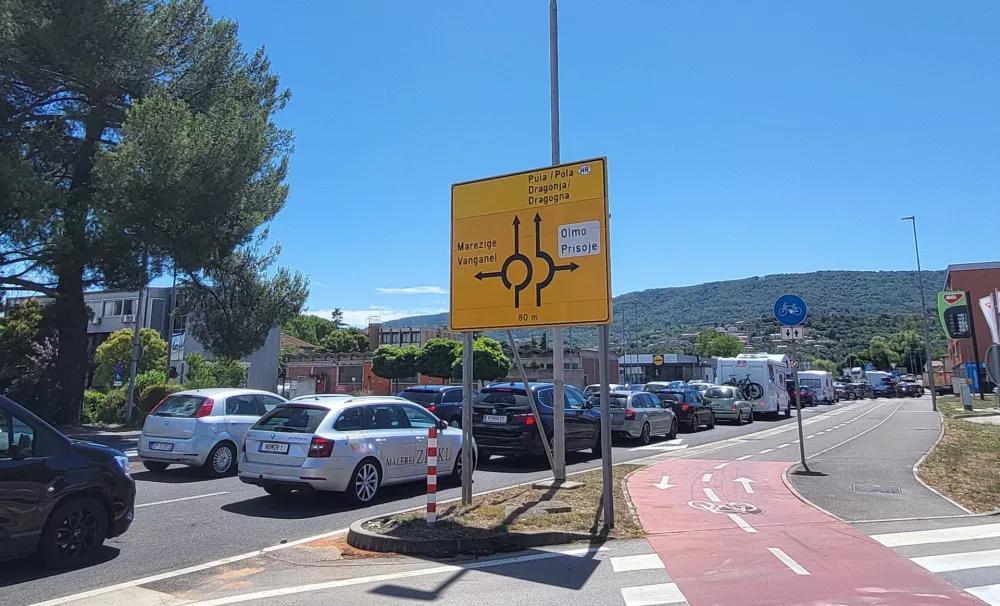 Koper kolone, Šmarska cesta proti Hrvaška, Koper Dragonja / Foto: Katja Gleščič 