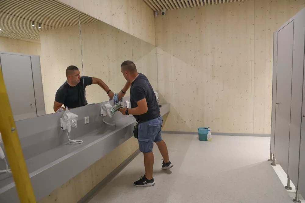 24.06.2025 - Kopališče Vevče - ogled zaključka gradnje pred odprtjemFoto: Luka Cjuha