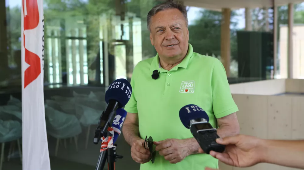 župan Zoran Janković24.06.2025 - Kopališče Vevče - ogled zaključka gradnje pred odprtjemFoto: Luka Cjuha