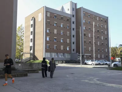 Študentski domovi: Vložki rastejo, stiske študentov ostajajo