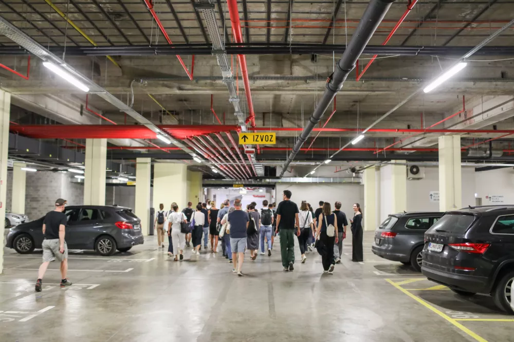 Nekoč salon pohištva, zdaj Hiša Evropske unije