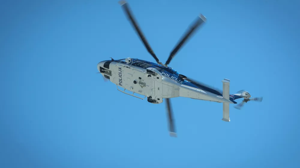 Brnik, Letalska policijska enota.Predaja novega policijskega helikopterja.