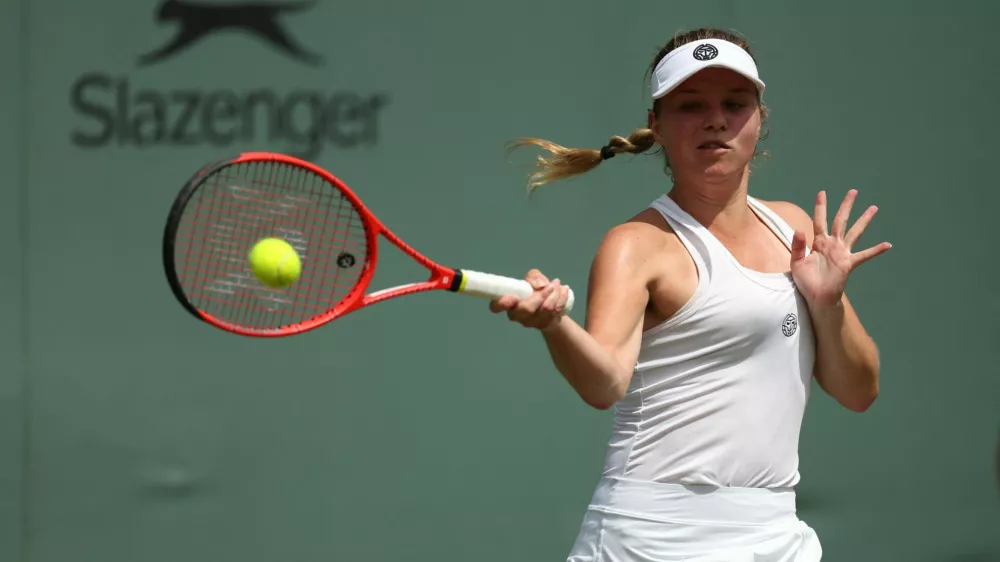 Tennis - Wimbledon - All England Lawn Tennis and Croquet Club, London, Britain - July 1, 2025 Slovenia's Veronika Erjavec in action during her first round match against Ukraine's Marta Kostyuk REUTERS/Isabel Infantes