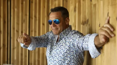 Marko Vozelj si je moral po odhodu iz skupine Čuki ustvariti svoj krog poslušalcev, kar mu je nedvomno uspelo. / Foto: Luka Cjuha