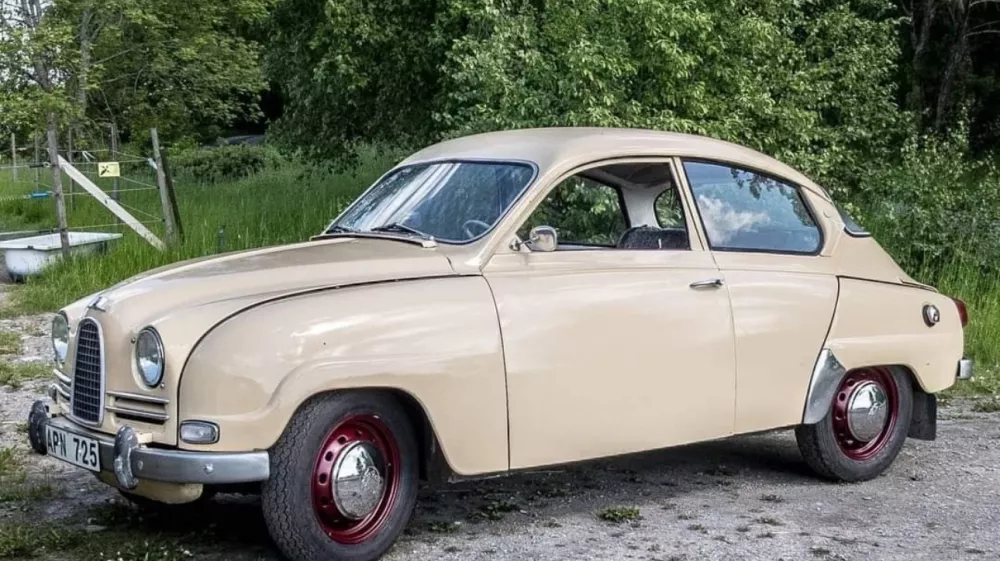Saab 96 je najbolje prodajan avtomobil te švedske znamke. / Foto: Instagram
