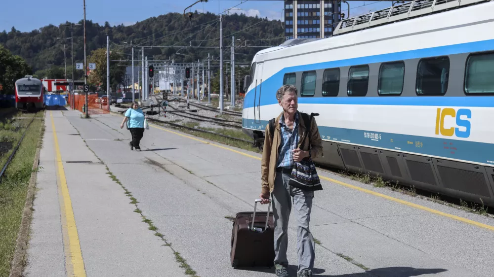 - 10.09.2024 - železniška postaja Ljubljana, vlak, potniki, turisti//FOTO: Jaka Gasar