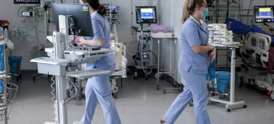 - simbolična fotografija - zdravstvo, zdravnik, medicinska sestra, medicinsko osebje, pacient, bolnica, bolnišnica- 12.03.2025 - ministrica za zdravje Valentina Prevolnik Rupel si je na delovnem obisku v Univerzitetnem kliničnem centru (UKC) ogledala tekoče investicije//FOTO: Jaka Gasar / Foto: Jaka Gasar