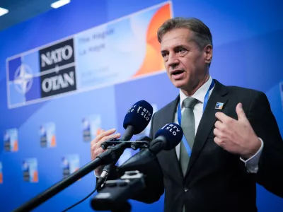 Nizozemska, Haag.Izjava za medije predsednika vlade Roberta Goloba ob prihodu na Vrh zveze Nato.