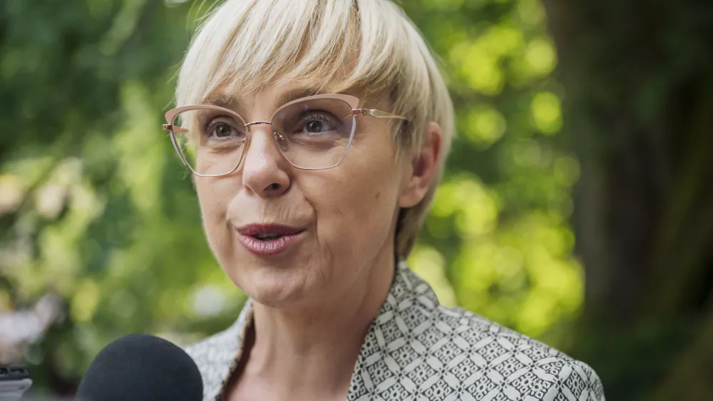 Crna na Koroskem.Vseslovensko srecanje pod Najevsko lipo.Predsednica republike Natasa Pirc Musar.