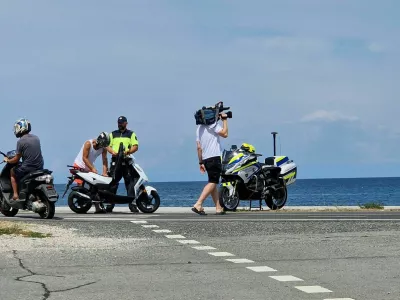 Nadzor skuter policija Koper 