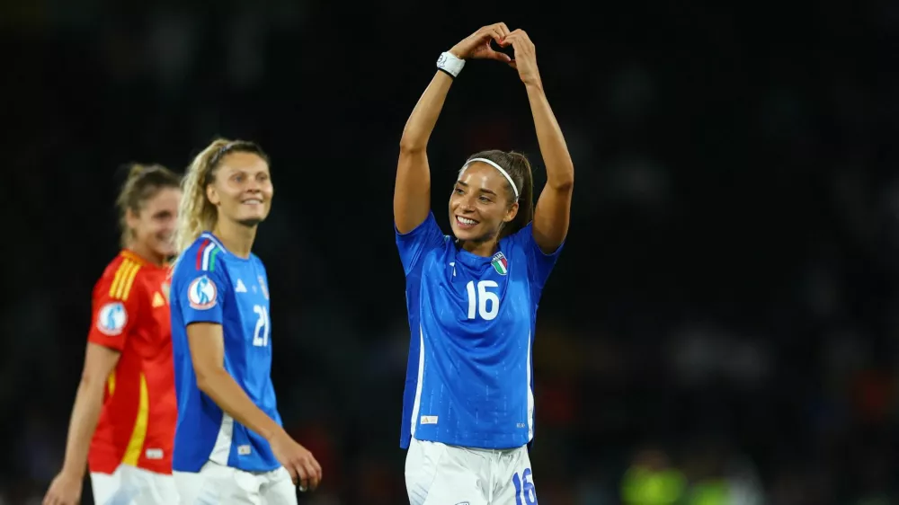 Soccer Football - UEFA Women's Euro 2025 - Group B - Italy v Spain - Stadion Wankdorf, Bern, Switzerland - July 11, 2025 Italy's Eleonora Goldoni reacts after the match REUTERS/Matthew Childs