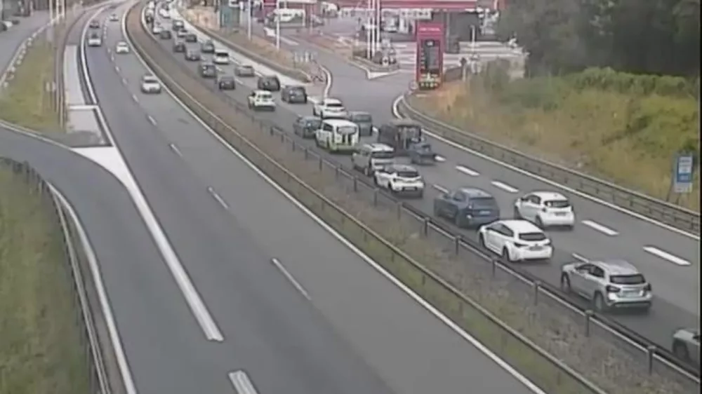 Slika za Loma okoli 14. ure