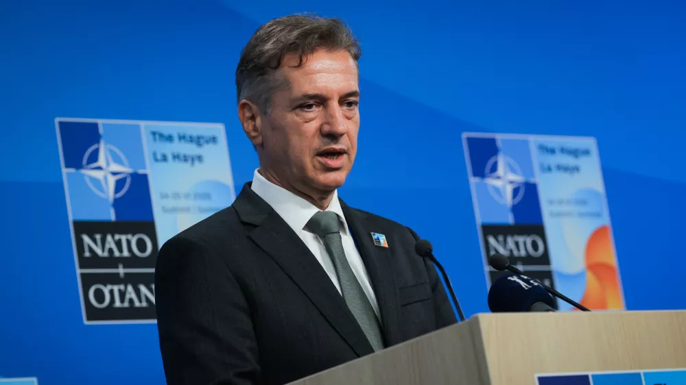 Haag. Vrh zveze Nato, ki se ga je udelezil predsednik vlade Robert Golob.