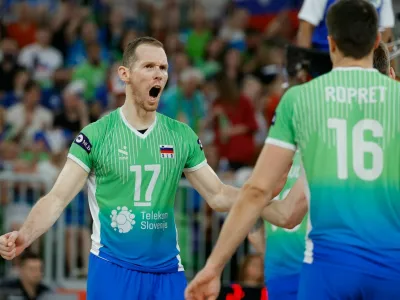 tine urnaut, odbojkar