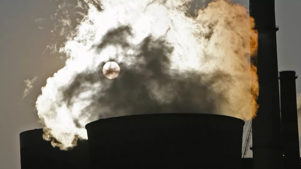 Kritike zasule vladni predlog: Gnili kompromis v škodo prihodnjih generacij