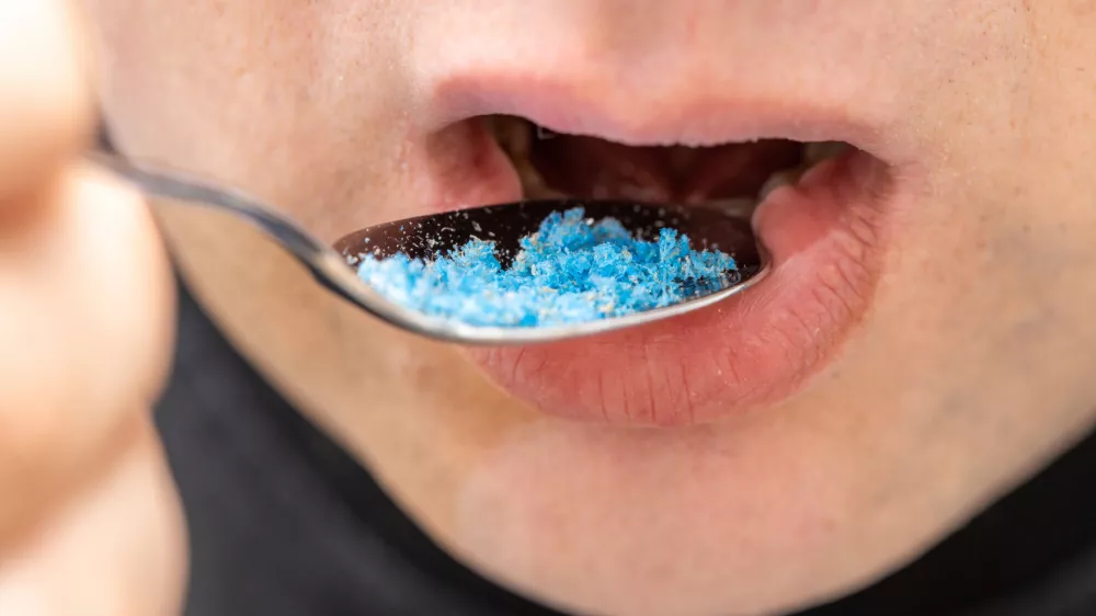 Marsikaj konča v našem telesu. / Foto: iStock