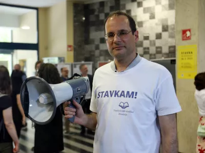  dr. Gorazd Kovačič, predsednik Visokošolskega sindikata Slovenije - 30.05.2023 – protestni shod Visokošolskega sindikata Slovenije - nadaljevanje stavke v visokem šolstvu zaradi plačilnih nesorazmerij in škodljivosti novele zakona o visokem šolstvu. //FOTO: Tomaž Skale / Foto: Tomaž Skale