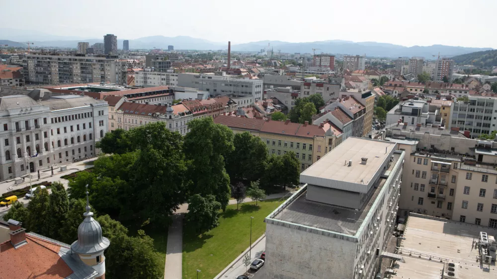 20.05.2025 - Nepremične - stanovanja - cene nepremičnin - panorama Ljubljana - vrednotenje nepremičninFoto: Luka Cjuha