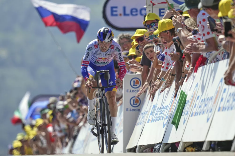 Rumena puščica slavila še na gorskem kronometru