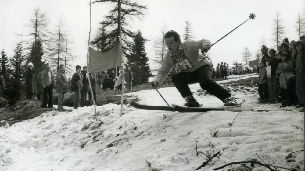 Partizanska čipka in rdeči hudič iz Titolanda