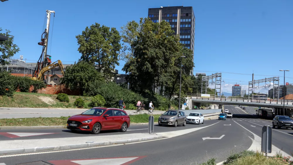 18.07.2025 - Podvoz Dunajska cesta - odvodnjavanje - gradbi&scaron;če - ja&scaron;ek za odvod padavinske vodeFoto: Luka Cjuha