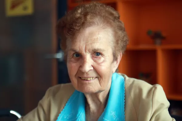 Otroci v trnovskem domu starejših