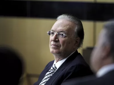 FILE - Attorney Roy Black watches during jury selection in West Palm Beach, Fla., March 6, 2012. (Lannis Waters/ The Palm Beach Post, Pool, file)