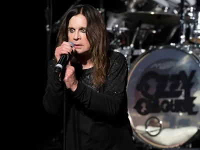 FILE PHOTO: Musician Ozzy Osbourne performs at the 10th Annual MusiCares MAP Fund Benefit concert at Club Nokia in Los Angeles, California May 12, 2014. REUTERS/Mario Anzuoni/File Photo / Foto: Mario Anzuoni