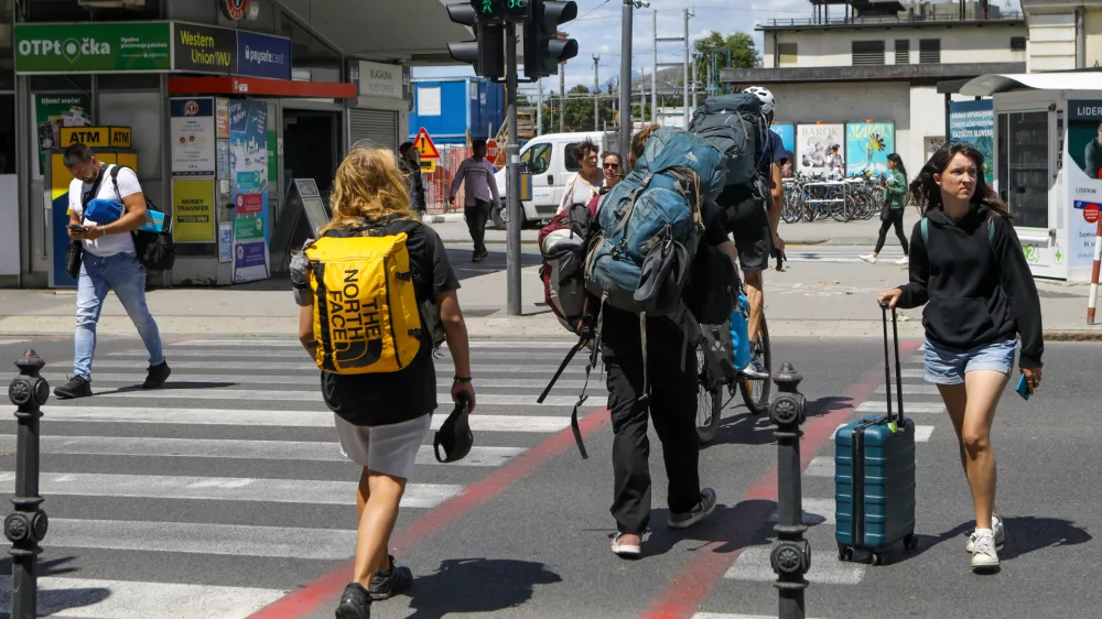 Zakaj se z zakonom o gostinstvu ne mudi več?