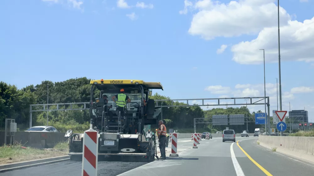 preplastitev vozišča - krak na razcepu Zadobrova - ljubljanska obvoznica - ljubljanski obroč