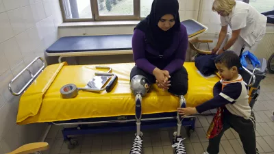 - OTROCI IZ GAZE 2009 - žrtve izraelske agresije na Gazo na rehabilitaciji v Sloveniji na Inštitutu RS za rehabilitacijo Soča///FOTO: Tomaž SkaleOPOMBA: ZA OBJAVO V PRILOGI – DNEVNIKOV OBJEKTIV - REPORTAŽA
