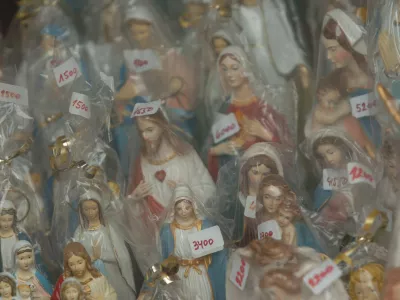 Maša, praznik, Brezje, Marijino vnebovzetje, nabožni kipci, //FOTO: Luka Cjuha