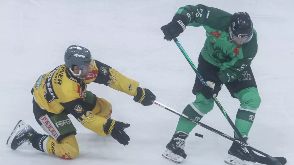 Robert Sabolič- 23.02.2025 - hokej - Olimpija: Pustertal//FOTO: Jaka Gasar