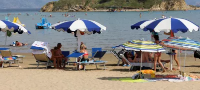 02.07.2022., Lopar - Pjescana plaza Rajska plaza u Loparu puna kupaca. Photo: Goran Kovacic/PIXSELLFoto: Pixsell