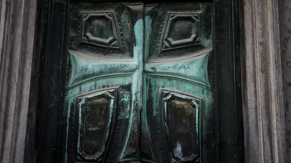 - 04.07.2022 - Križevniška cerkev / Cerkev Marije Pomočnice, baročna cerkev v ljubljanskih Križankah, Trg francoske revolucije v Ljubljani //FOTO: Luka Cjuha