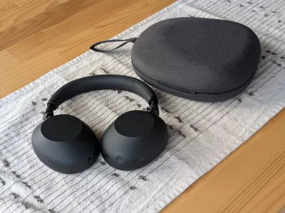 Slušalke Sony wh-1000xm6.